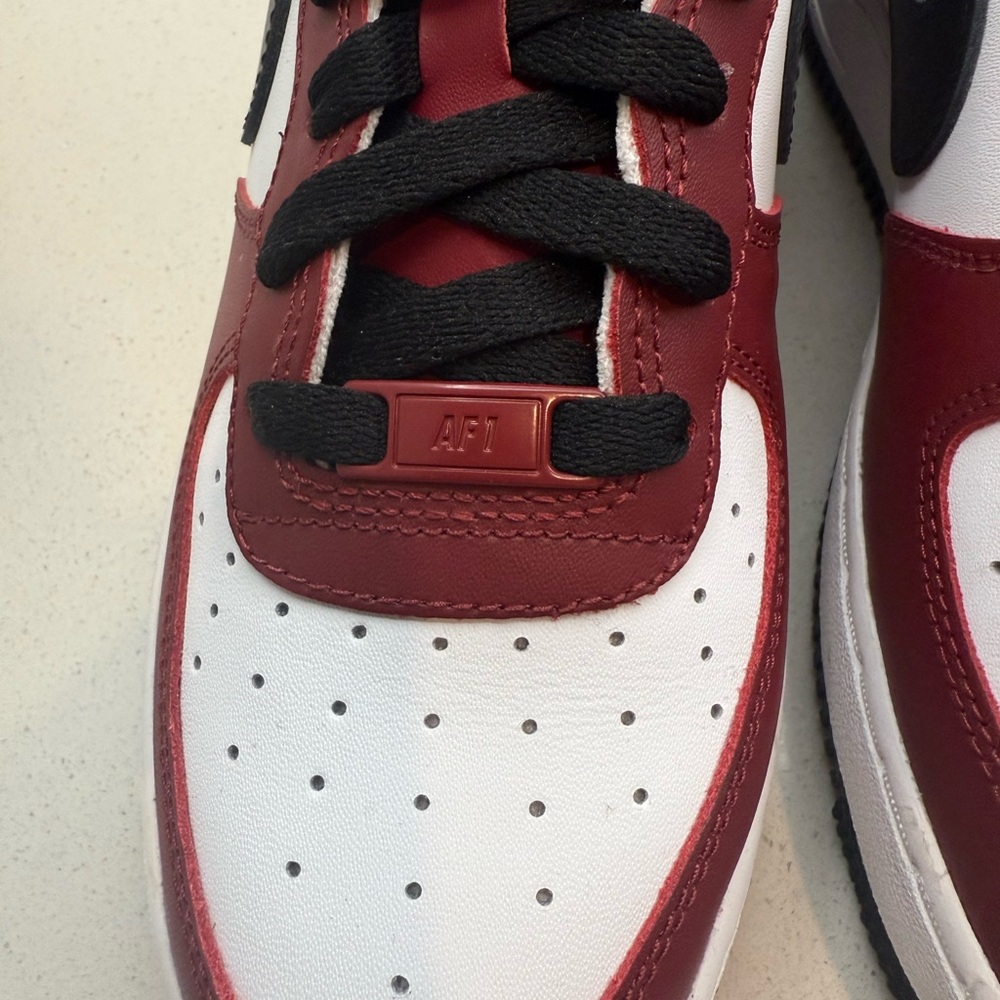 Nike Air Force 1 Sneakers - Picture 5 of 11